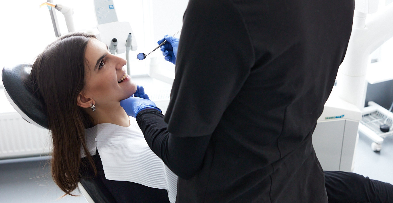 higienizacja jamy ustnej w gabiencie na jeżycach w poznaniu